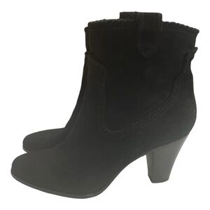 Karl Lagerfeld Paris Wmn Provence
Black Suede Western Cowgirl Ankle
Boots sz 10M